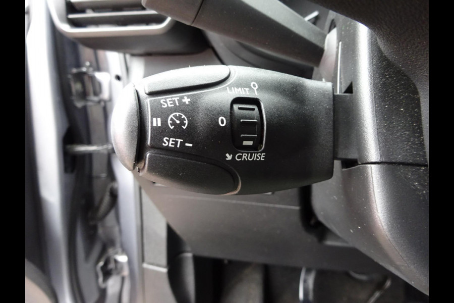 Toyota PROACE CITY 1.5 D-4D Navigator Long 130 PK NAVI CRUISE PDC