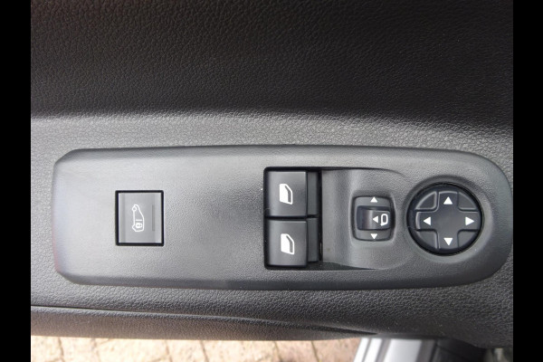 Toyota PROACE CITY 1.5 D-4D Navigator Long 130 PK NAVI CRUISE PDC