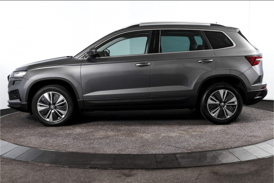 Škoda Karoq 1.5 TSI ACT 150 PK Business Edition Plus - Automaat | Dig.Cockpit | Adapt.Cruise | Stoel-+Stuurverw. | PDC | Camera | NAV + App.Connect | ECC | DAB | LM 17" |