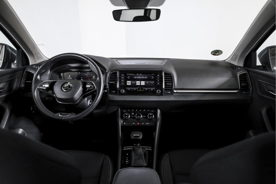 Škoda Karoq 1.5 TSI ACT 150 PK Business Edition Plus - Automaat | Dig.Cockpit | Adapt.Cruise | Stoel-+Stuurverw. | PDC | Camera | NAV + App.Connect | ECC | DAB | LM 17" |