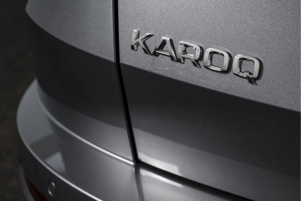 Škoda Karoq 1.5 TSI ACT 150 PK Business Edition Plus - Automaat | Dig.Cockpit | Adapt.Cruise | Stoel-+Stuurverw. | PDC | Camera | NAV + App.Connect | ECC | DAB | LM 17" |