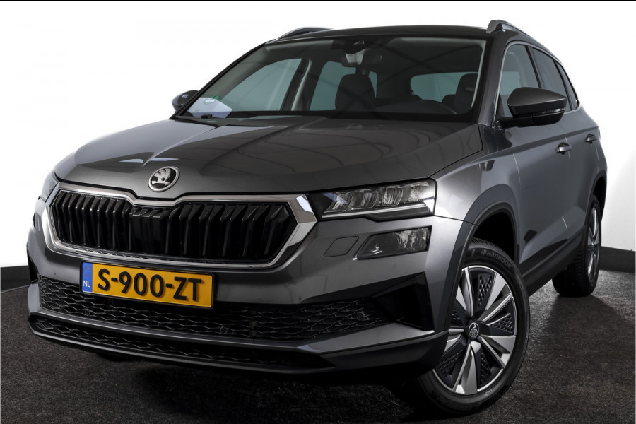 Škoda Karoq 1.5 TSI ACT 150 PK Business Edition Plus - Automaat | Dig.Cockpit | Adapt.Cruise | Stoel-+Stuurverw. | PDC | Camera | NAV + App.Connect | ECC | DAB | LM 17" |
