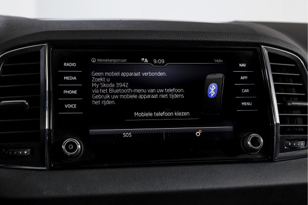 Škoda Karoq 1.5 TSI ACT 150 PK Business Edition Plus - Automaat | Dig.Cockpit | Adapt.Cruise | Stoel-+Stuurverw. | PDC | Camera | NAV + App.Connect | ECC | DAB | LM 17" |