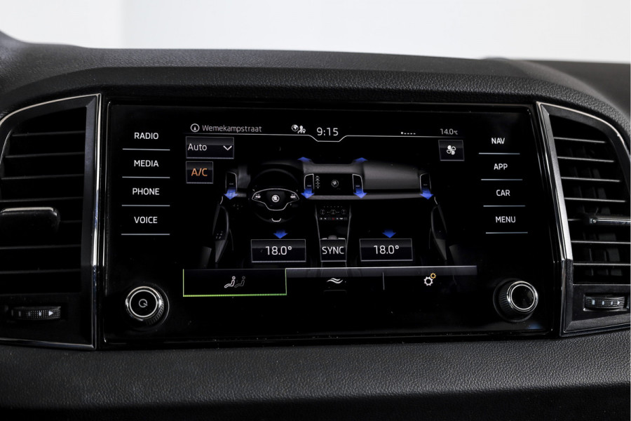 Škoda Karoq 1.5 TSI ACT 150 PK Business Edition Plus - Automaat | Dig.Cockpit | Adapt.Cruise | Stoel-+Stuurverw. | PDC | Camera | NAV + App.Connect | ECC | DAB | LM 17" |
