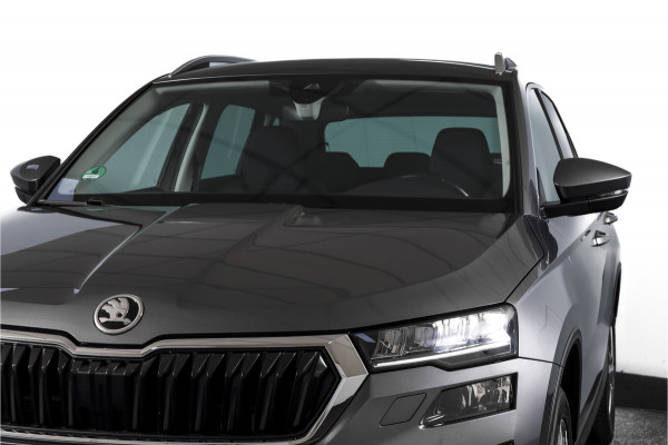 Škoda Karoq 1.5 TSI ACT 150 PK Business Edition Plus - Automaat | Dig.Cockpit | Adapt.Cruise | Stoel-+Stuurverw. | PDC | Camera | NAV + App.Connect | ECC | DAB | LM 17" |