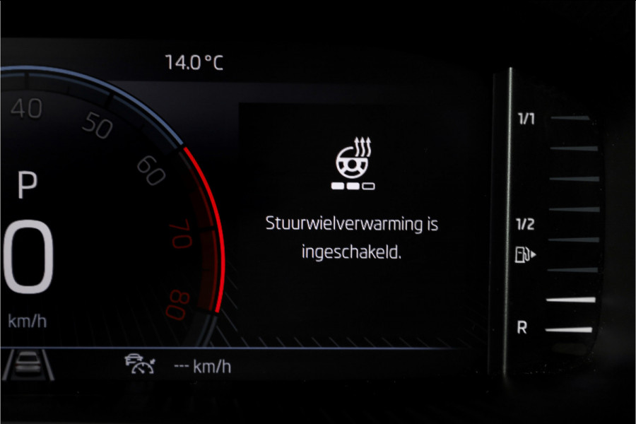 Škoda Karoq 1.5 TSI ACT 150 PK Business Edition Plus - Automaat | Dig.Cockpit | Adapt.Cruise | Stoel-+Stuurverw. | PDC | Camera | NAV + App.Connect | ECC | DAB | LM 17" |