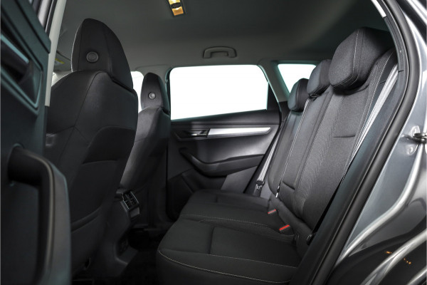 Škoda Karoq 1.5 TSI ACT 150 PK Business Edition Plus - Automaat | Dig.Cockpit | Adapt.Cruise | Stoel-+Stuurverw. | PDC | Camera | NAV + App.Connect | ECC | DAB | LM 17" |