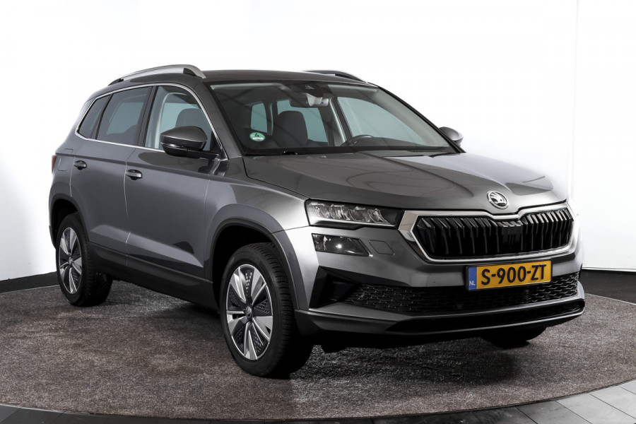 Škoda Karoq 1.5 TSI ACT 150 PK Business Edition Plus - Automaat | Dig.Cockpit | Adapt.Cruise | Stoel-+Stuurverw. | PDC | Camera | NAV + App.Connect | ECC | DAB | LM 17" |