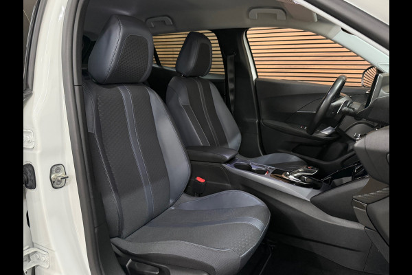 Peugeot 2008 1.2 PureTech Blue Lease Allure Automaat | Trekhaak | Carplay