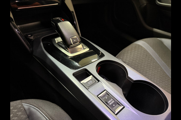 Peugeot 2008 1.2 PureTech Blue Lease Allure Automaat | Trekhaak | Carplay