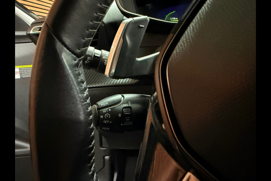 Peugeot 2008 1.2 PureTech Blue Lease Allure Automaat | Trekhaak | Carplay