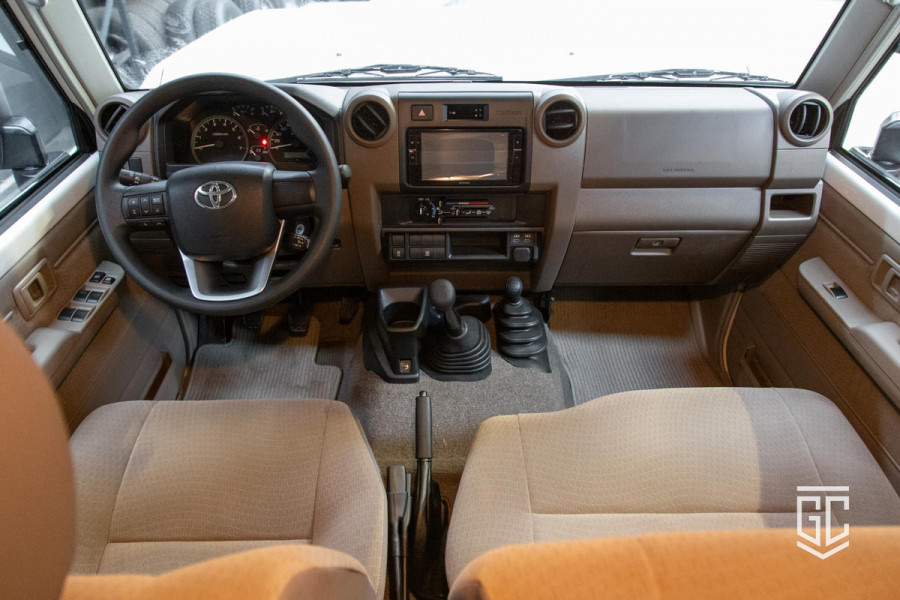 Toyota Land Cruiser GRJ76 E