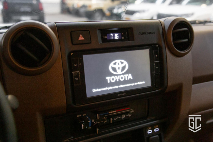 Toyota Land Cruiser GRJ76 E
