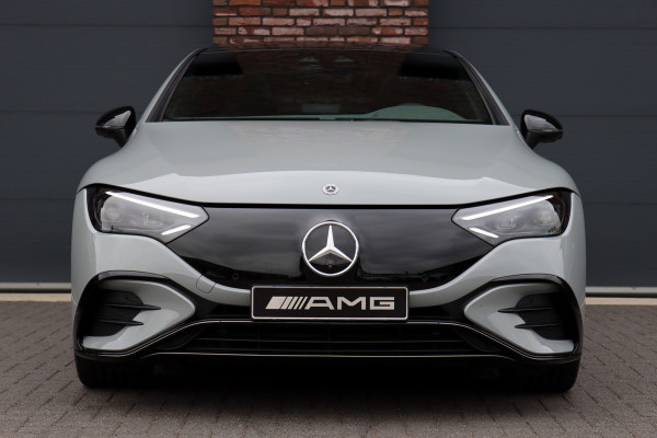 Mercedes-Benz EQE 300 AMG Line 89 kWh | Hyperscreen |  Achterasbesturing | Distronic+ | Panoramadak | Burmester | Digital Light | Verwarmd Stuurwiel | Warmtepomp | Luchtkwaliteitspakket |