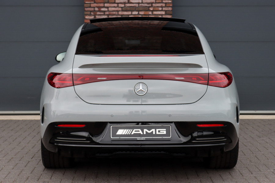 Mercedes-Benz EQE 300 AMG Line 89 kWh | Hyperscreen |  Achterasbesturing | Distronic+ | Panoramadak | Burmester | Digital Light | Verwarmd Stuurwiel | Warmtepomp | Luchtkwaliteitspakket |