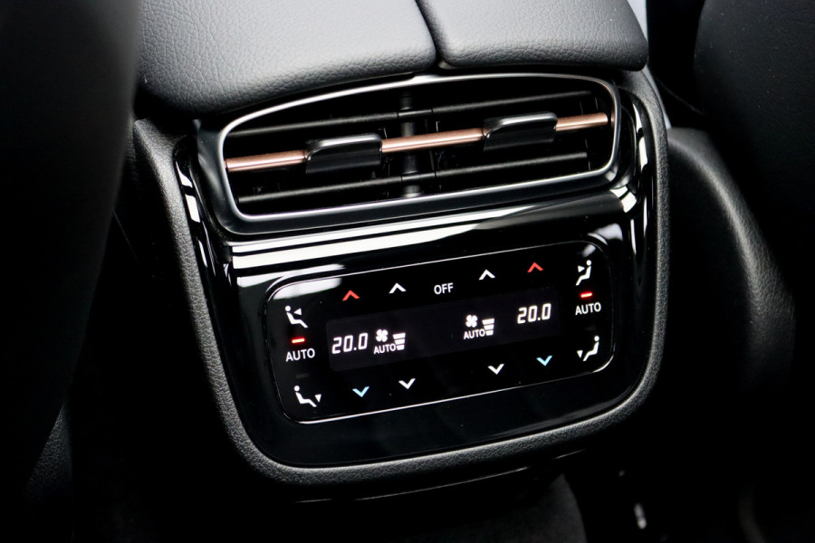 Mercedes-Benz EQE 300 AMG Line 89 kWh | Hyperscreen |  Achterasbesturing | Distronic+ | Panoramadak | Burmester | Digital Light | Verwarmd Stuurwiel | Warmtepomp | Luchtkwaliteitspakket |