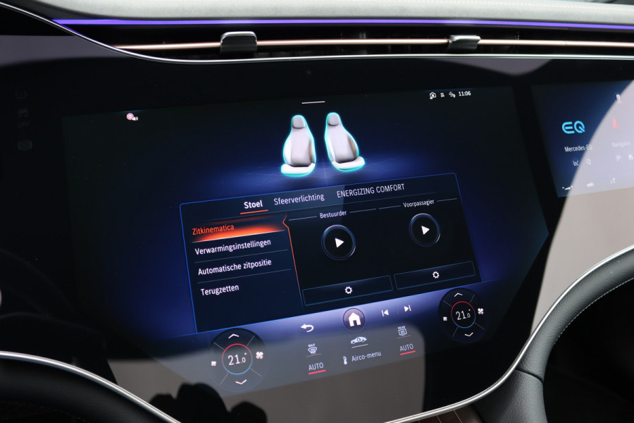 Mercedes-Benz EQE 300 AMG Line 89 kWh | Hyperscreen |  Achterasbesturing | Distronic+ | Panoramadak | Burmester | Digital Light | Verwarmd Stuurwiel | Warmtepomp | Luchtkwaliteitspakket |
