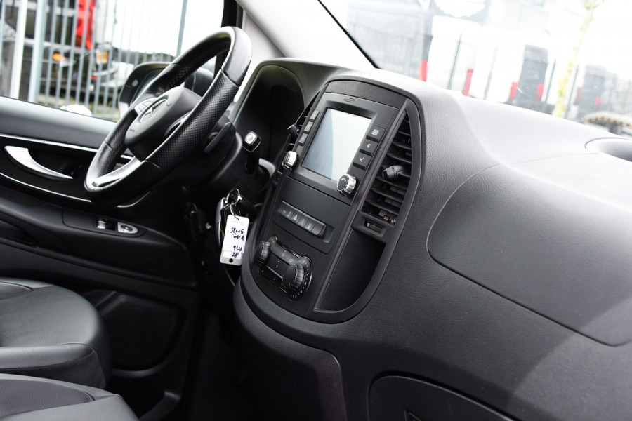 Mercedes-Benz Vito 119 CDI L2 AMG Edition Camera, Cruise, Carplay, LED, 190PK, Automaat, Trekhaak, Sensoren, Stoelverwarming, Uniek!