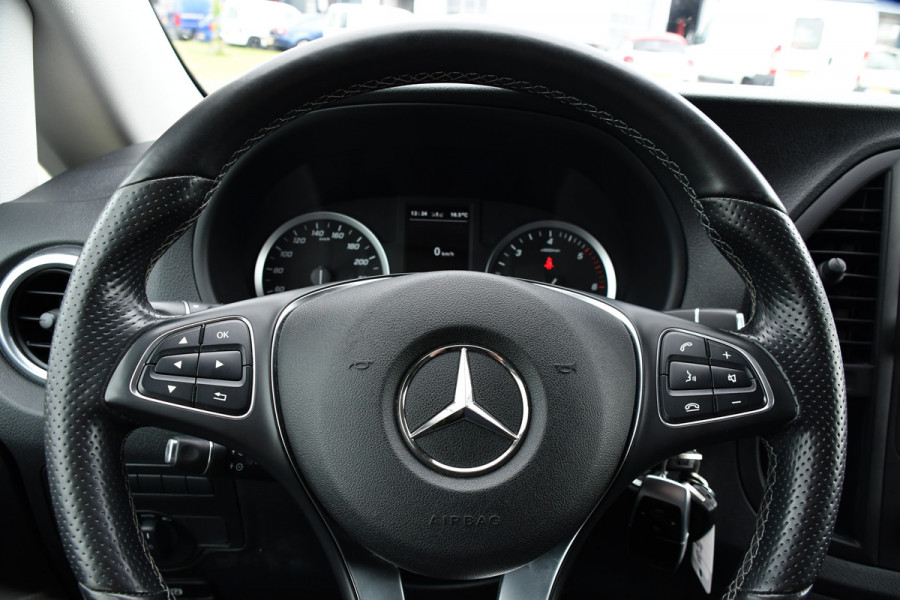 Mercedes-Benz Vito 119 CDI L2 AMG Edition Camera, Cruise, Carplay, LED, 190PK, Automaat, Trekhaak, Sensoren, Stoelverwarming, Uniek!