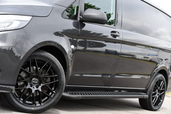 Mercedes-Benz Vito 119 CDI L2 AMG Edition Camera, Cruise, Carplay, LED, 190PK, Automaat, Trekhaak, Sensoren, Stoelverwarming, Uniek!