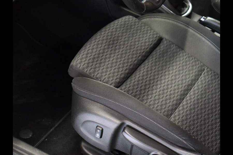 Opel Astra 1.2 Sport [CAMERA, PARKEERSENSOR V+A, NAVIGATIE, CRUISE CONTROL, CLIMATE CONTROL, NIEUWSTAAT]