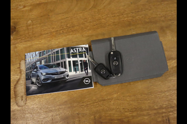 Opel Astra Sports Tourer 1.2 Design & Tech [CAMERA, PARKEERSENSOR V+A, DODE HOEK DETECTIE, BLUETOOTH, CLIMATE, CRUISE, NIEUWSTAAT]