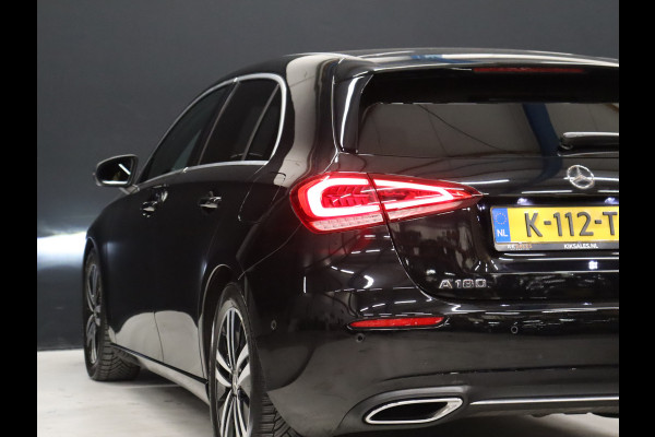 Mercedes-Benz A-Klasse 180 Business Solution Luxury Line [CAMERA, APPLE CARPLAY, ANDROID, VOL LEDER, STOELVERWARMING, CRUISE, CLIMATE, NIEUWSTAAT]