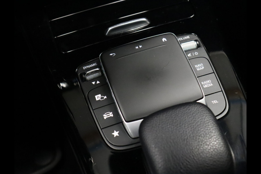 Mercedes-Benz A-Klasse 180 Business Solution Luxury Line [CAMERA, APPLE CARPLAY, ANDROID, VOL LEDER, STOELVERWARMING, CRUISE, CLIMATE, NIEUWSTAAT]