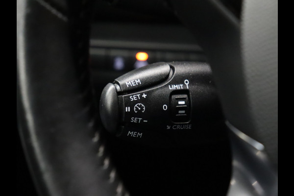 Peugeot 308 1.2 PureTech Blue Lease Active [APPLE CARPLAY, NAVIGATIE, ANDROID, PARKEERSENSOREN V+A, CRUISE CONTROL, CLIMATE, NIEUWSTAAT]