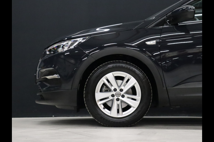Opel Grandland X 1.2 Turbo Business Edition [APPLE CARPLAY, ANDROID, PARKEERSENSOREN V+A, NAVIGATIE, CRUISE, AIRCO, NIEUWSTAAT]