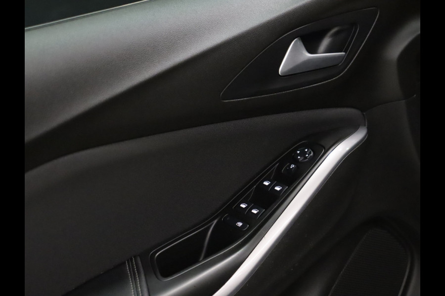 Opel Grandland X 1.2 Turbo Business Edition [APPLE CARPLAY, ANDROID, PARKEERSENSOREN V+A, NAVIGATIE, CRUISE, AIRCO, NIEUWSTAAT]