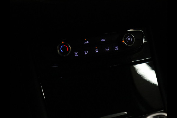 Opel Grandland X 1.2 Turbo Business Edition [APPLE CARPLAY, ANDROID, PARKEERSENSOREN V+A, NAVIGATIE, CRUISE, AIRCO, NIEUWSTAAT]