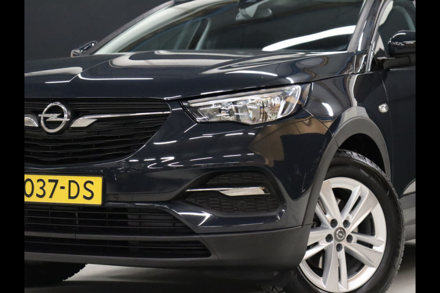 Opel Grandland X 1.2 Turbo Business Edition [APPLE CARPLAY, ANDROID, PARKEERSENSOREN V+A, NAVIGATIE, CRUISE, AIRCO, NIEUWSTAAT]