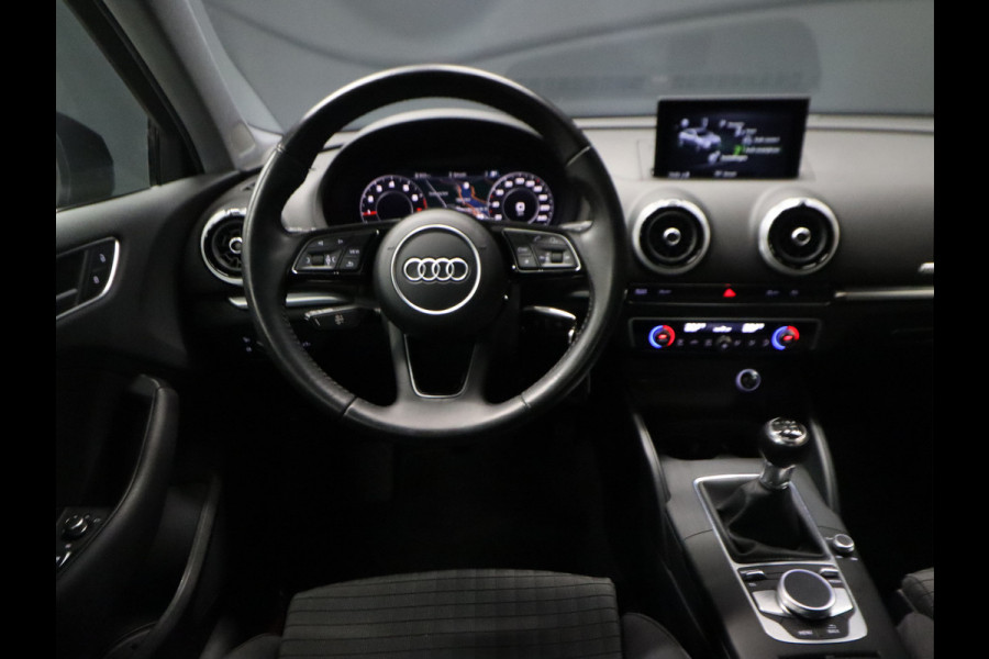 Audi A3 Limousine 30 TFSI Advance Sport *WEEKAANBIEDING* [VIRTUAL COCKPIT, SPORTSTOELEN, PDC ACHTER, NAVIGATIE, CRUISE CONTROL, CLIMATE CONTROL, NIEUWSTAAT]