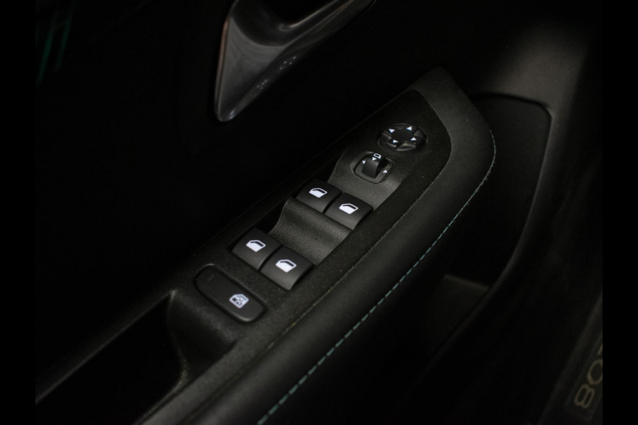 Peugeot 208 1.2 PureTech Allure Sport (APPLE CARPLAY,NAVI,CRUISE,LED,SFEERVERLICHTING,KEYLESS,CAMERA,PDC,DAB,LM VELGEN,NETTESTAAT)