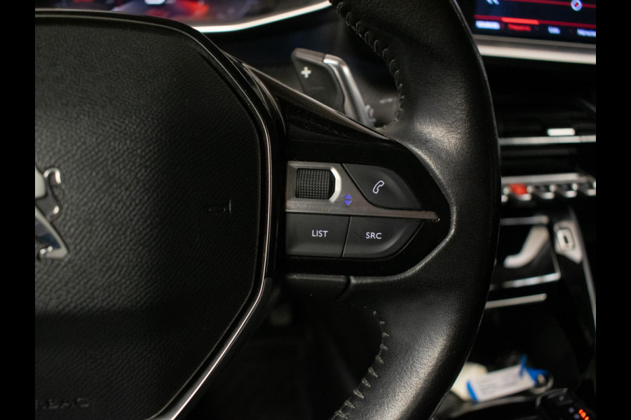 Peugeot 208 1.2 PureTech Allure Sport (APPLE CARPLAY,NAVI,CRUISE,LED,SFEERVERLICHTING,KEYLESS,CAMERA,PDC,DAB,LM VELGEN,NETTESTAAT)