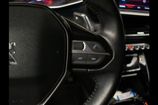 Peugeot 208 1.2 PureTech Allure Sport (APPLE CARPLAY,NAVI,CRUISE,LED,SFEERVERLICHTING,KEYLESS,CAMERA,PDC,DAB,LM VELGEN,NETTESTAAT)