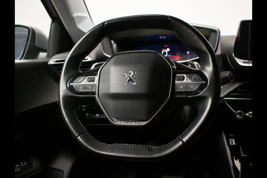 Peugeot 208 1.2 PureTech Allure Sport (APPLE CARPLAY,NAVI,CRUISE,LED,SFEERVERLICHTING,KEYLESS,CAMERA,PDC,DAB,LM VELGEN,NETTESTAAT)