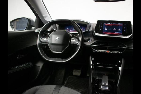 Peugeot 208 1.2 PureTech Allure Sport (APPLE CARPLAY,NAVI,CRUISE,LED,SFEERVERLICHTING,KEYLESS,CAMERA,PDC,DAB,LM VELGEN,NETTESTAAT)
