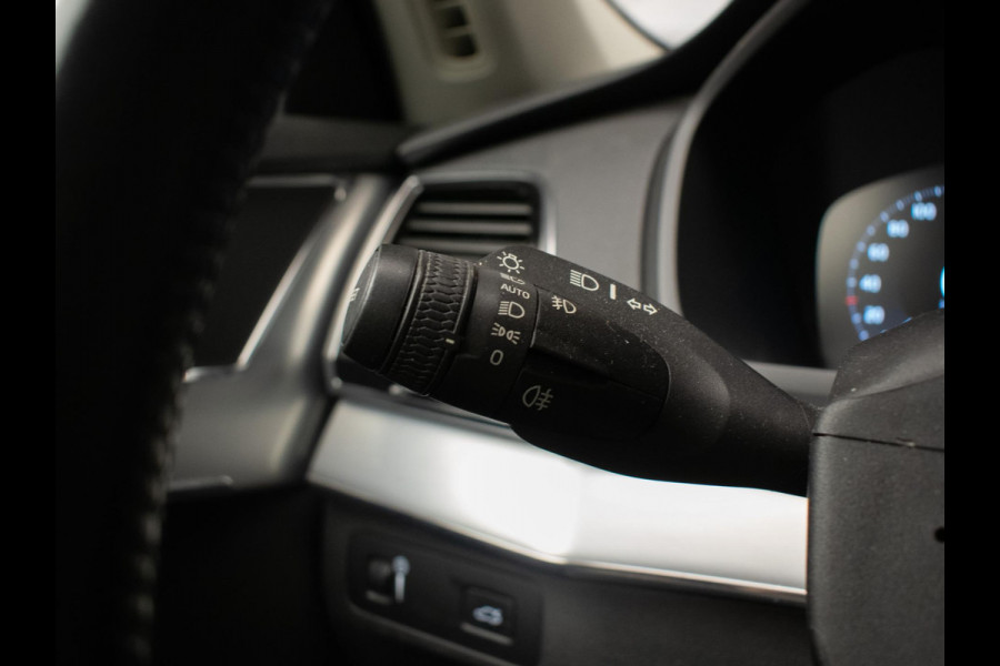 Volvo XC90 2.0 D4 Inscription (APPLE CARPLAY,NAVI,LED,LEDER,ELECTRISCHE STOELEN,CAMERA,TREKHAAK,GETINT,PDC,7ZITS,NETTESTAAT)