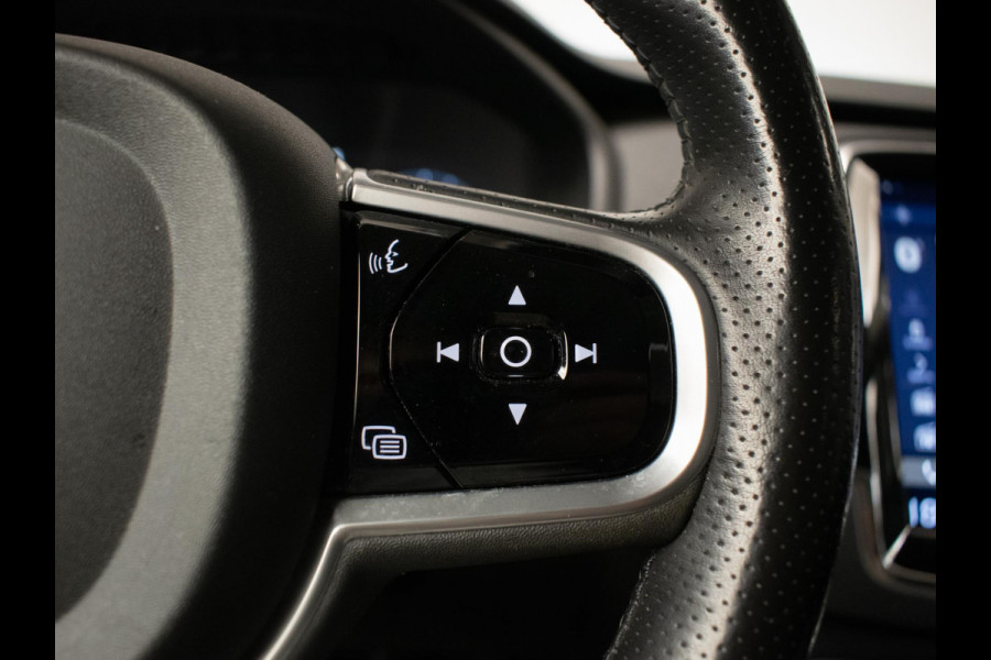 Volvo XC90 2.0 D4 Inscription (APPLE CARPLAY,NAVI,LED,LEDER,ELECTRISCHE STOELEN,CAMERA,TREKHAAK,GETINT,PDC,7ZITS,NETTESTAAT)