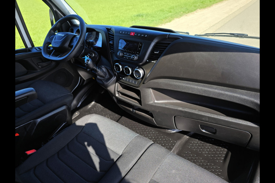 Iveco Daily 35S14V 2.3 352L H2 - 140 Pk - Euro 6 - Airco - Cruise Control