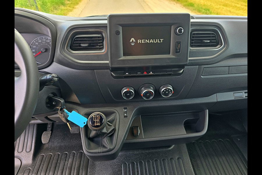 Renault Master T33 2.3 dCi 135 L2 H2 Comfort - 135 Pk - Euro 6 - Navi - Airco - Cruise Control