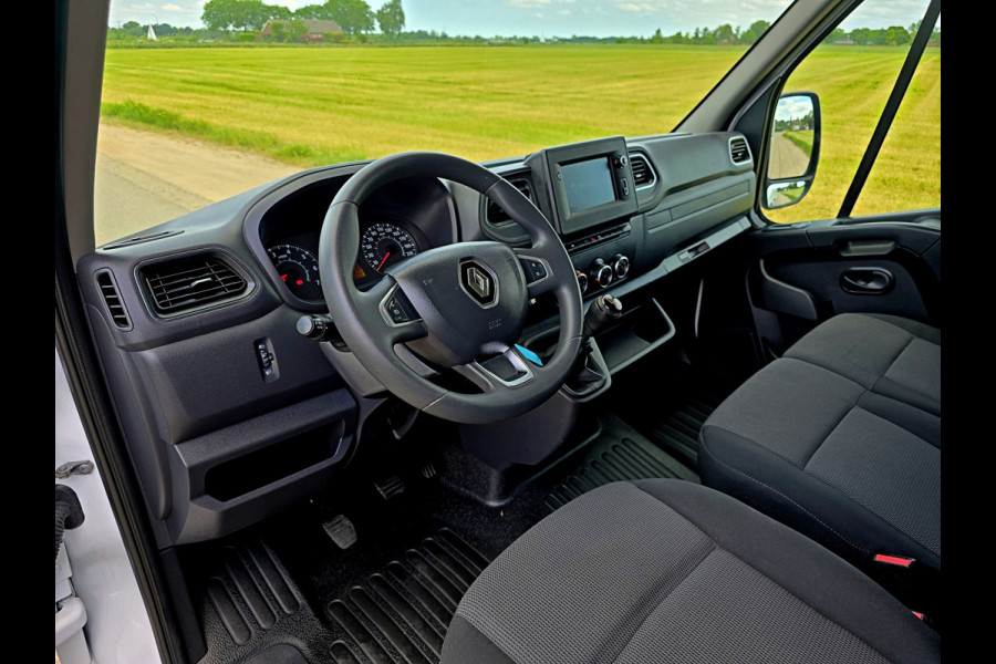 Renault Master T33 2.3 dCi 135 L2 H2 Comfort - 135 Pk - Euro 6 - Navi - Airco - Cruise Control