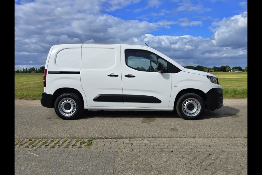 Peugeot Partner 1.2 PureTech Premium BENZINE - 110 Pk - Euro 6 - Airco -Cruise Control