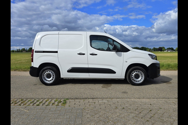 Peugeot Partner 1.2 PureTech Premium BENZINE - 110 Pk - Euro 6 - Airco -Cruise Control