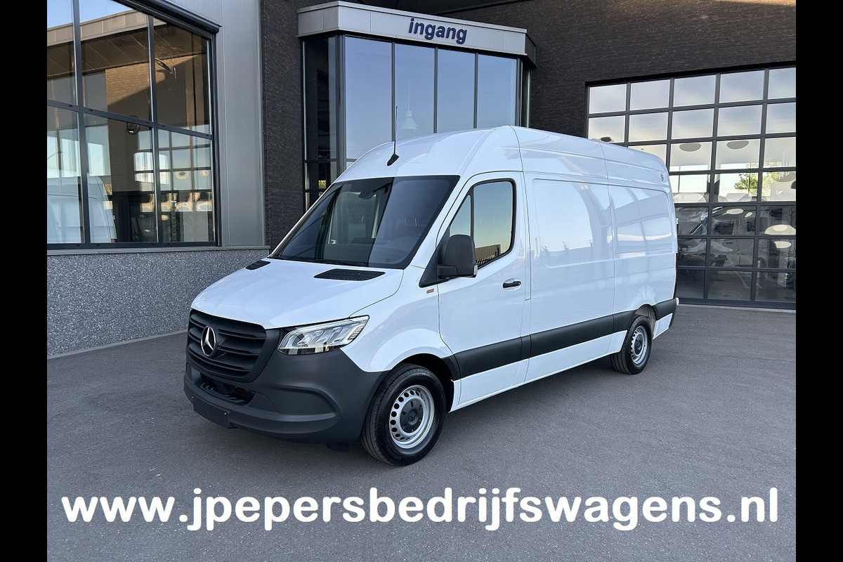 Mercedes-Benz Sprinter 316 CDI L2 H2 Automaat / LED / MBUX / Navigatie / Camera / Cruise control / Airco / 270 Graden achterdeuren Mercedes-Benz Sprinter 316 CDI L2 H2 Automaat / LED / MBUX / Navigatie / Camera / Cruise control / Airco / 270 Graden achterdeuren