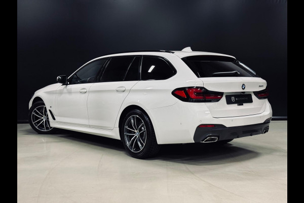 BMW 5 Serie Touring 520i 184PK High Executive M-Pakket, Pano, Laser Koplampen, Hud, Cam, Leder, Apple Carplay, Volledig Onderhoud