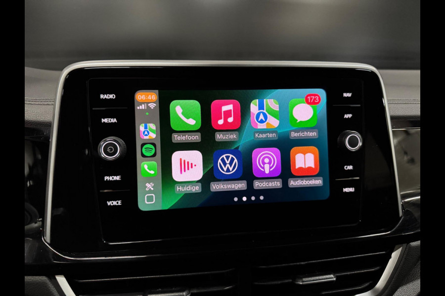 Volkswagen T-Roc 1.5 TSI 2X R-Line 150PK, Virtual Cockpit, Apple Carplay, Multistuur, Cam, ACC, Private Glas, Dealer Onderhouden