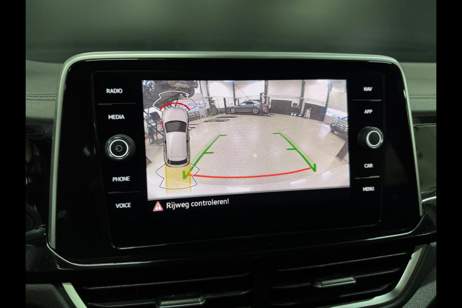 Volkswagen T-Roc 1.5 TSI 2X R-Line 150PK, Virtual Cockpit, Apple Carplay, Multistuur, Cam, ACC, Private Glas, Dealer Onderhouden